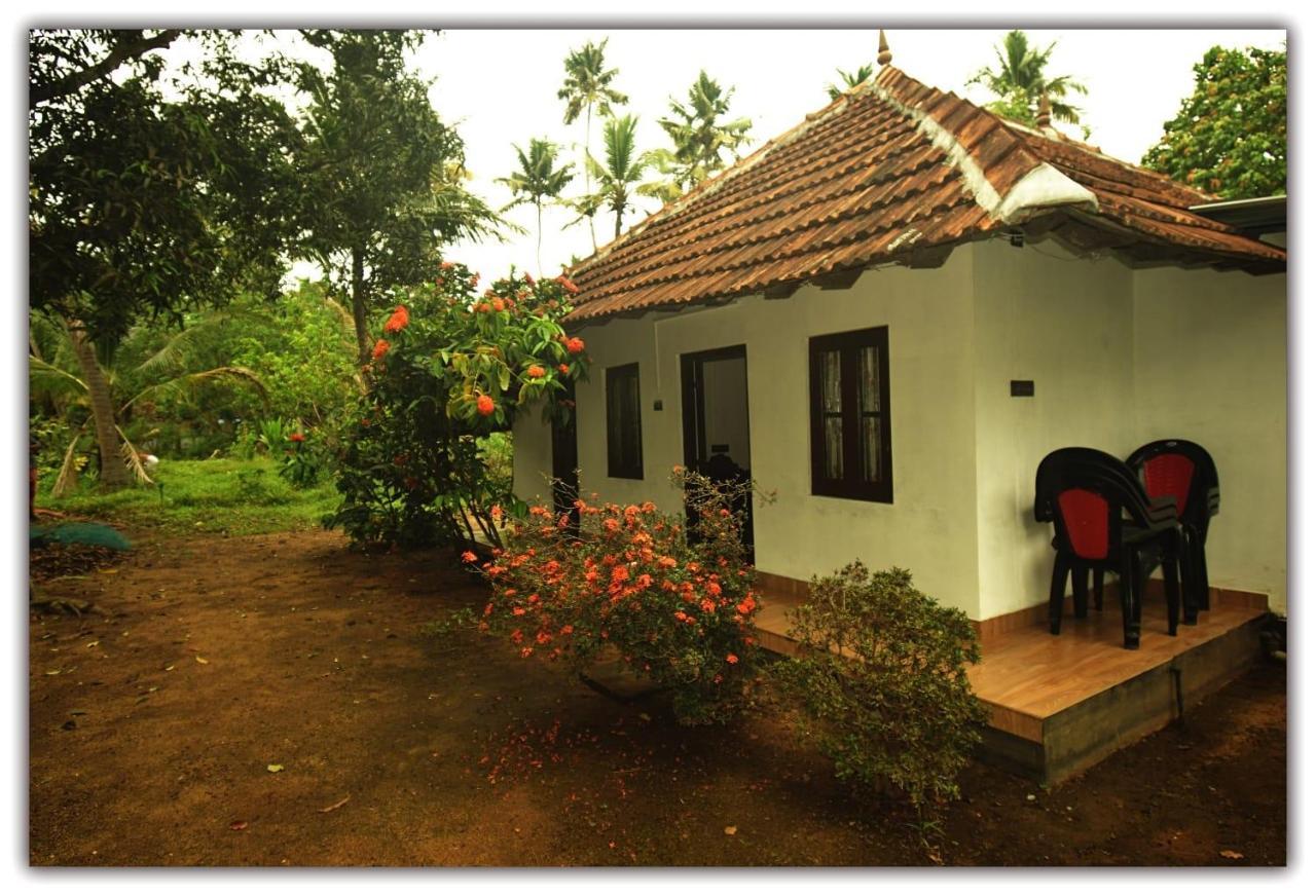 Munroe Inn Homestay Kollam Exterior photo